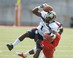 Montana St. WR Goes Up and Over Def