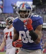 Giants' Nicks Does the Dirty Bird