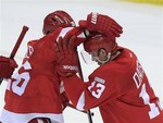 Red Wings' Datsyuk Scores With 5 Se