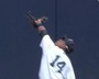 Yanks' Granderson Makes Over-the-Shoulder Grab
