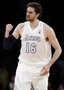 Gasol Dunk Seals Lakers Win over Knicks