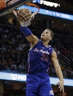 Blake Griffin's Big Two-Handed Fini
