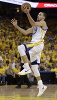 Steph Curry Lights It Up in 3rd Qua