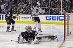 Blackhawks Drop Kings in LA for 3-1