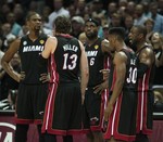 Wade Leads Heat to Game 4 Win