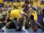 Lakers Move Past Hornets, Take Series Lead