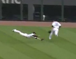 White Sox' Lillibridge Makes Diving